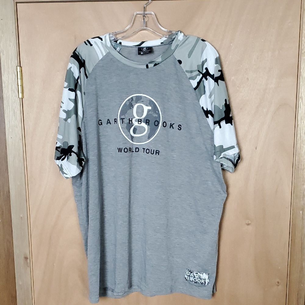 Garth Brook World Tour Gray And  Camouflage Shirt Size 2XL